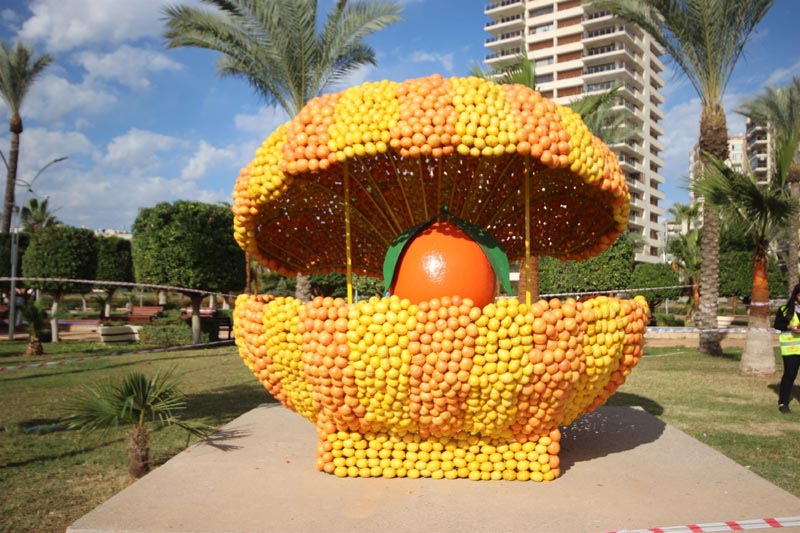 Цитрусовый фестиваль в Мерсине – апельсинов больше, чем людей